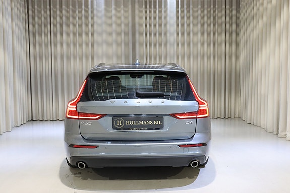 Volvo V60 8 of 27
