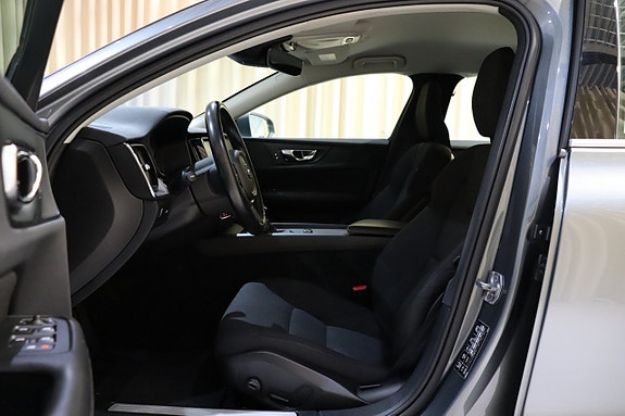 Volvo V60 14 of 27