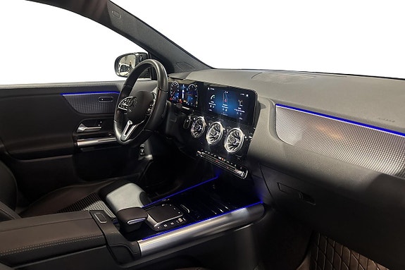 Mercedes-Benz EQA300 9 of 12