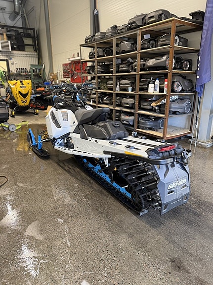 Ski-Doo Backcountry STD 600 E-TEC KAMPANJ! 2 of 5