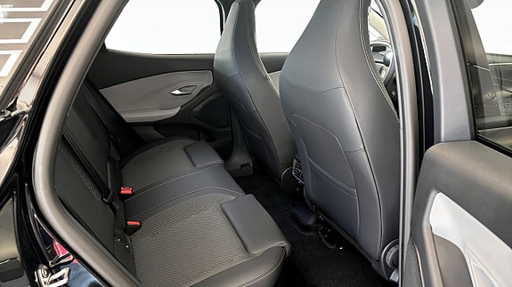 Ford Explorer 5 of 5