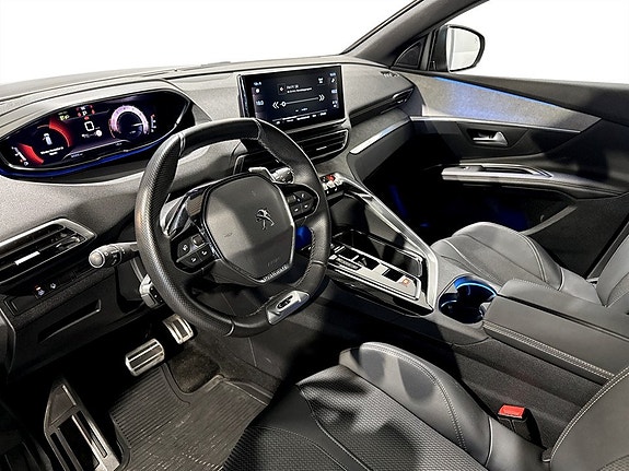 Peugeot 3008 4 of 5