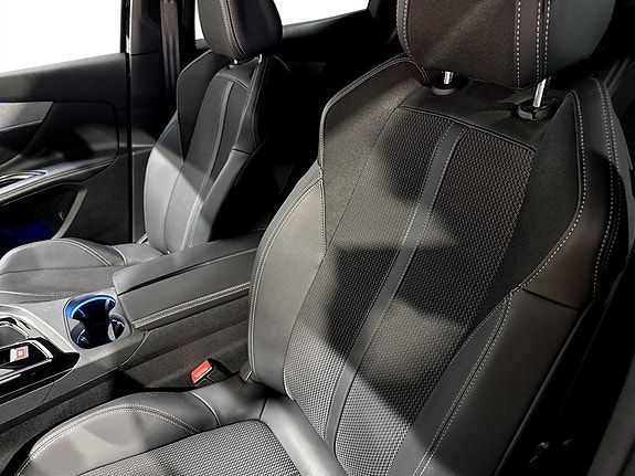 Peugeot 3008 5 of 5
