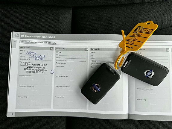 Volvo V60 22 of 27