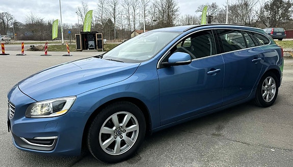 Volvo V60 7 of 27