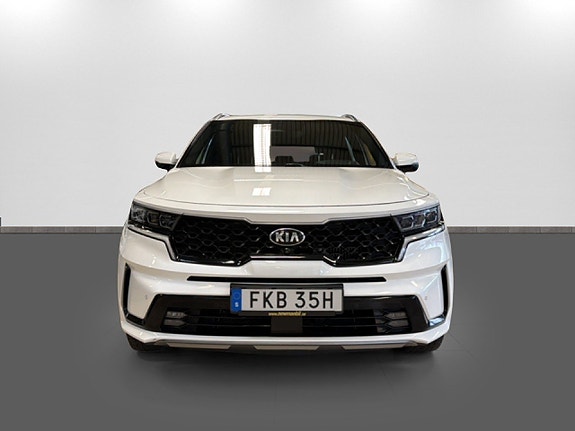 Kia Sorento 2 of 14