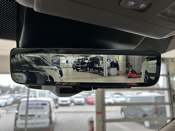 Volkswagen Transporter 16 of 26