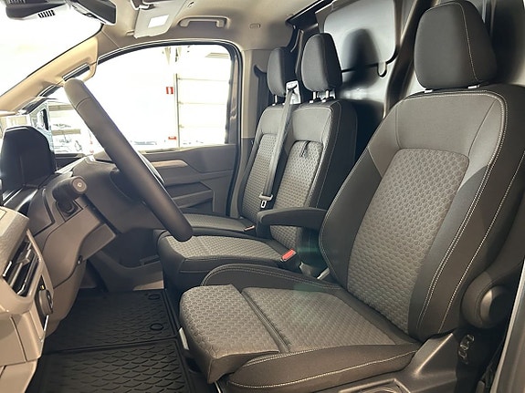 Volkswagen Transporter 14 of 26