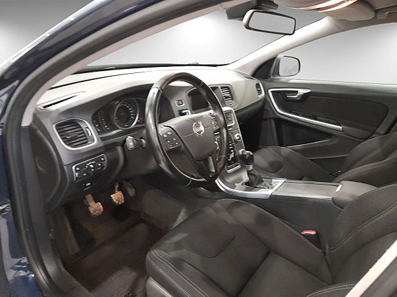 Volvo V60 5 of 5