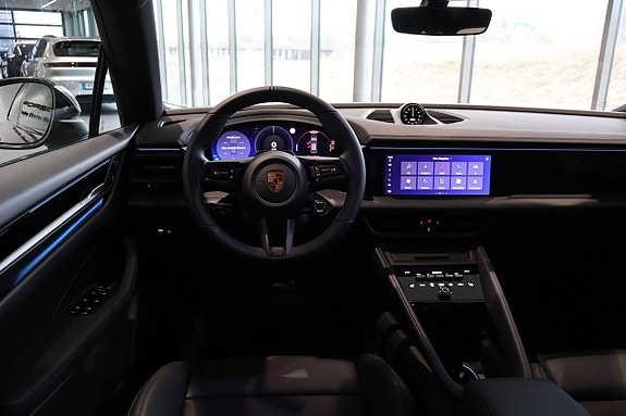 Porsche Macan 14 of 22