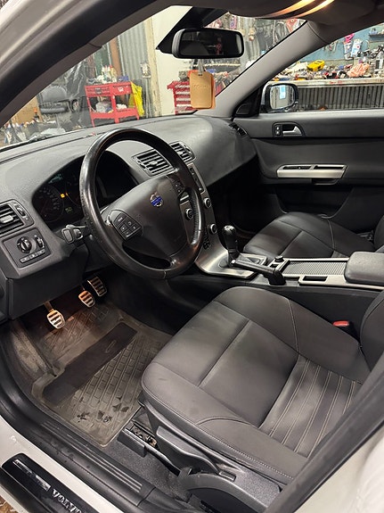 Volvo S40 5 of 5