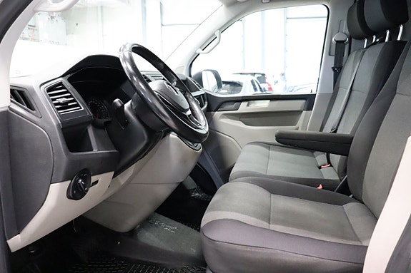 Volkswagen Transporter 10 of 14