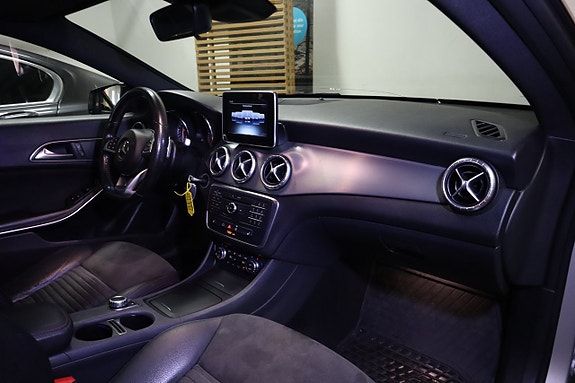 Mercedes-Benz CLA220 14 of 14