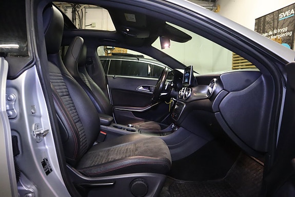 Mercedes-Benz CLA220 13 of 14