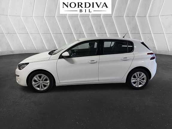 Peugeot 308 4 of 5