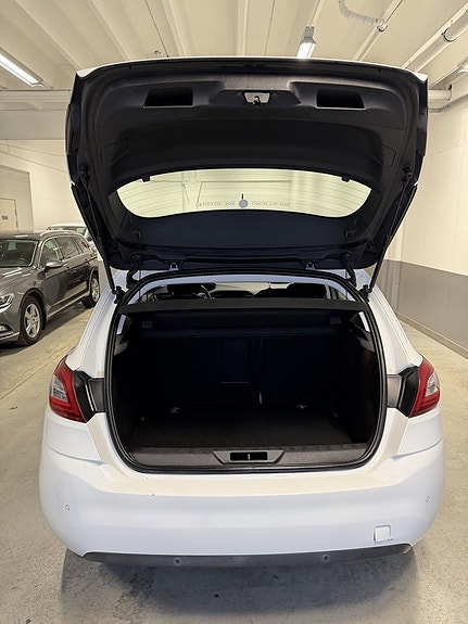 Peugeot 308 12 of 14