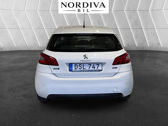 Peugeot 308 7 of 14