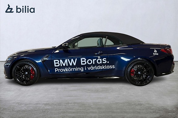 BMW M4 3 of 5