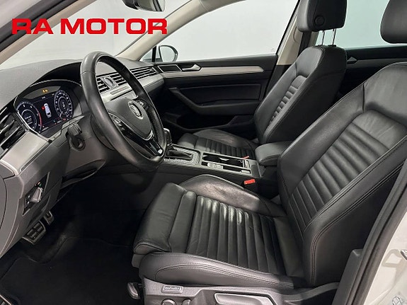 Volkswagen Passat Alltrack 9 of 13