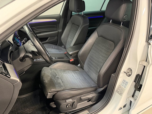 Volkswagen Passat 9 of 28