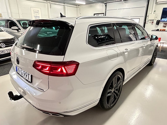 Volkswagen Passat 3 of 5