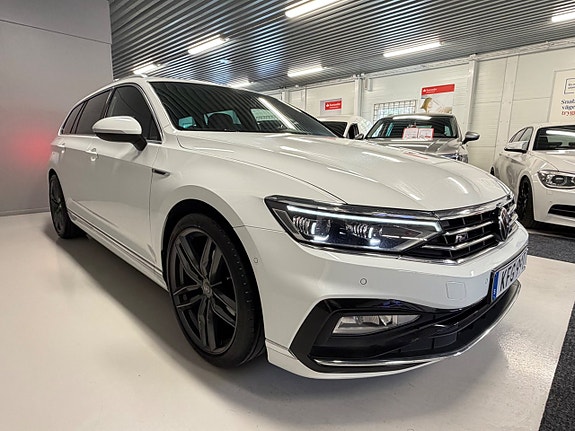 Volkswagen Passat 2 of 5