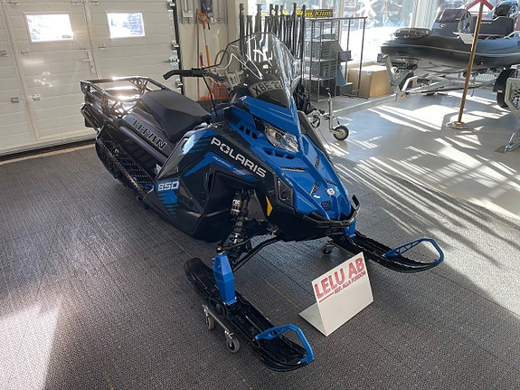 Polaris Titan 850 Demo
