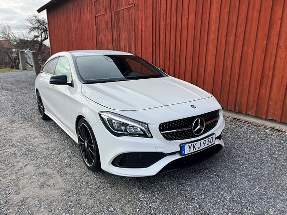 Mercedes-Benz CLA200 d 2 of 5