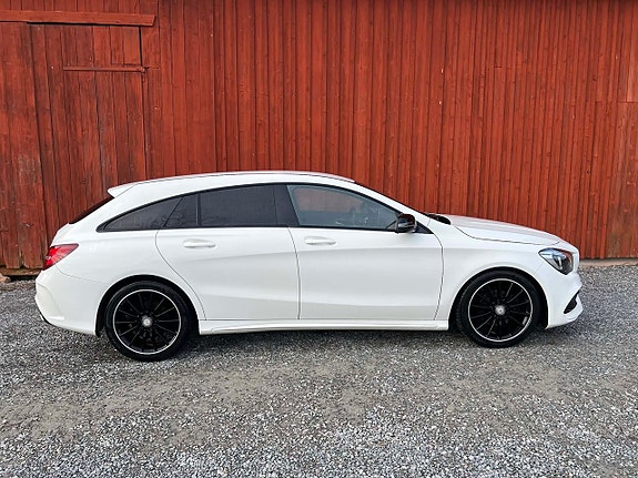 Mercedes-Benz CLA200 d 4 of 5