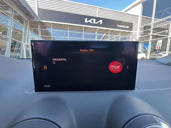 Audi Q2 11 of 19