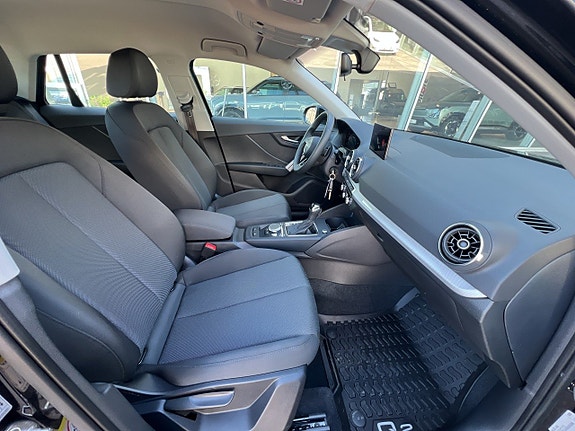 Audi Q2 16 of 19