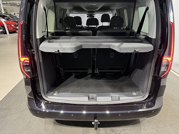 Volkswagen Caddy Maxi 17 of 18