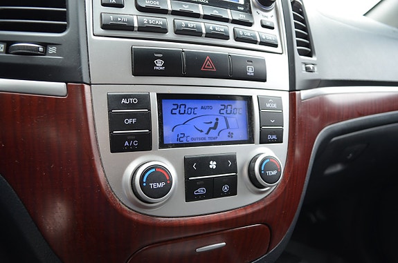 Hyundai Santa Fe 6 of 15