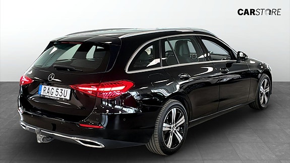 Mercedes-Benz C300 2 of 5