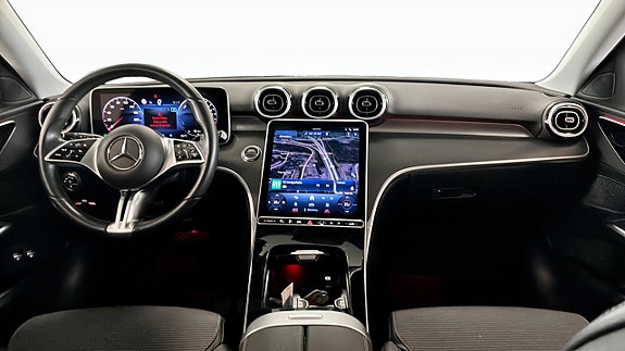 Mercedes-Benz C300 4 of 5