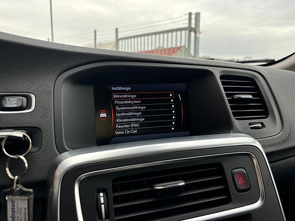 Volvo V60 21 of 23