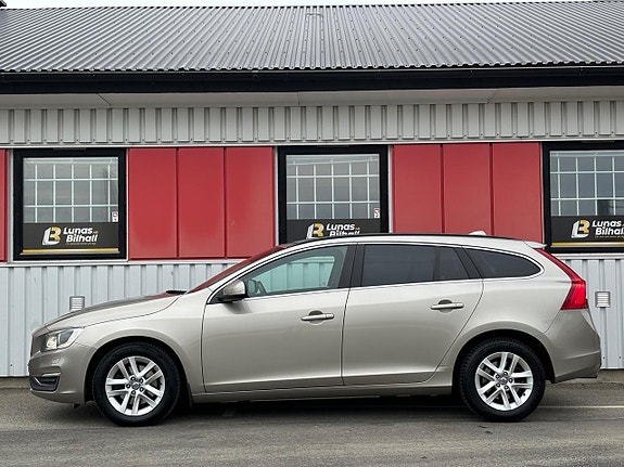 Volvo V60 3 of 23