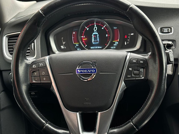 Volvo V60 12 of 23