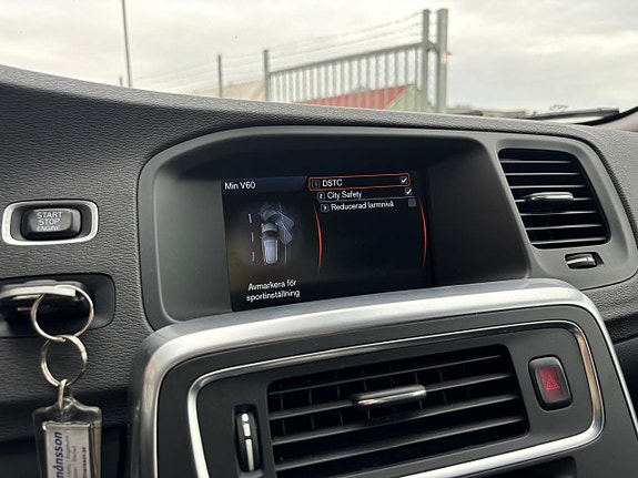 Volvo V60 16 of 23