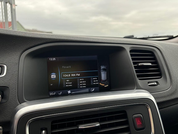 Volvo V60 15 of 23