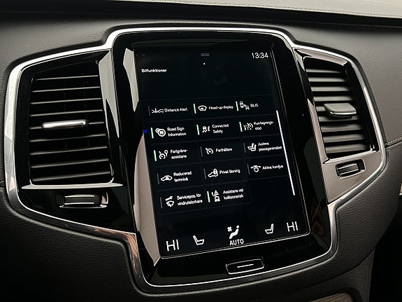 Volvo XC90 29 of 30