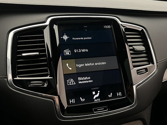 Volvo XC90 24 of 30