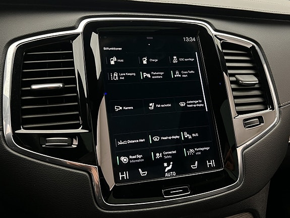 Volvo XC90 28 of 30