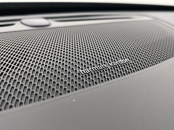 Volvo XC90 20 of 30