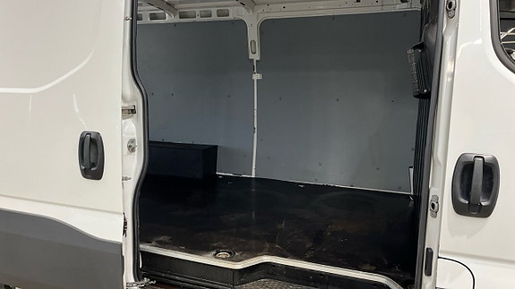 Iveco Daily 9 of 13