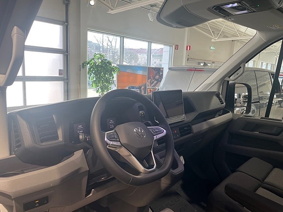 Volkswagen Crafter 6 of 9