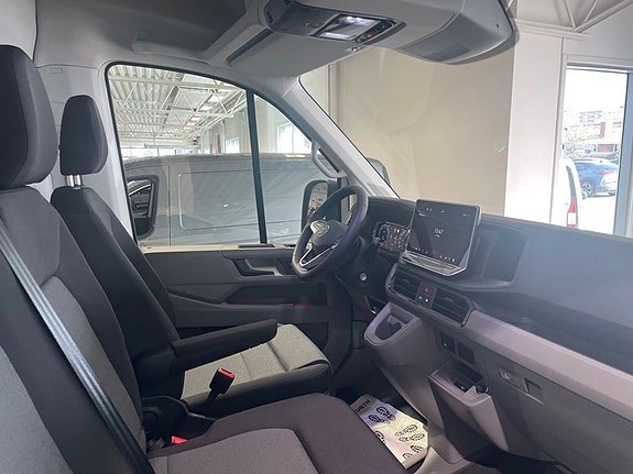 Volkswagen Crafter 7 of 9