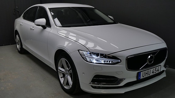 Volvo S90 3 of 5