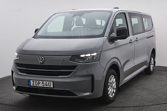 Volkswagen Caravelle 2 of 5