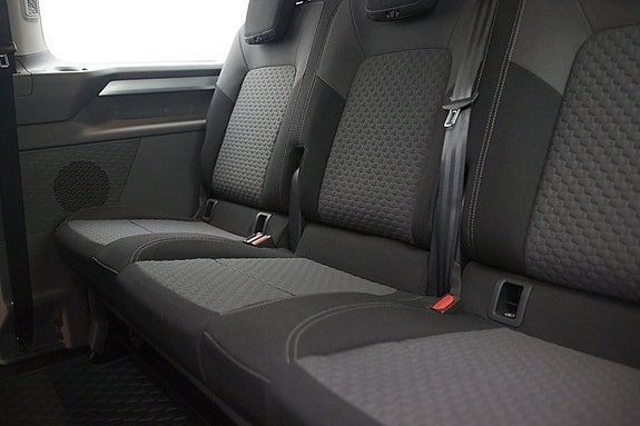 Volkswagen Caravelle 14 of 21